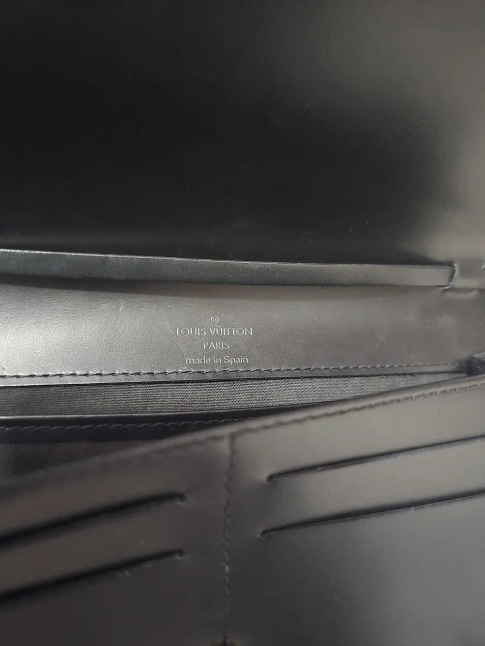 Pre Owned Louis Vuitton Black Epi Leather Shoulder Clutch - Picture 5 of 14